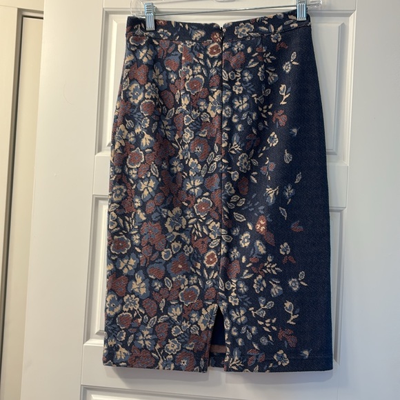 Anthropologie Maeve Gertje Floral Pencil Skirt - Picture 5 of 6